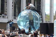 Magician David Blaine Drowned Alive in Lincoln Center, Manhattan