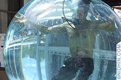 Magician David Blaine Drowned Alive in Lincoln Center, Manhattan
